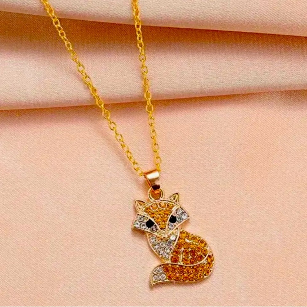 Fancy Fox rhinestone pendant with 20” chain necklace